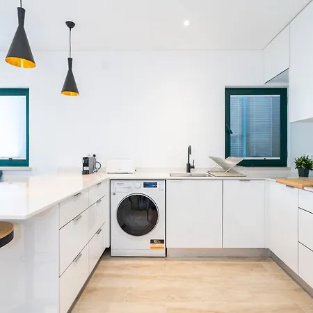 Ground-floor In Elite Area Of Apartment *